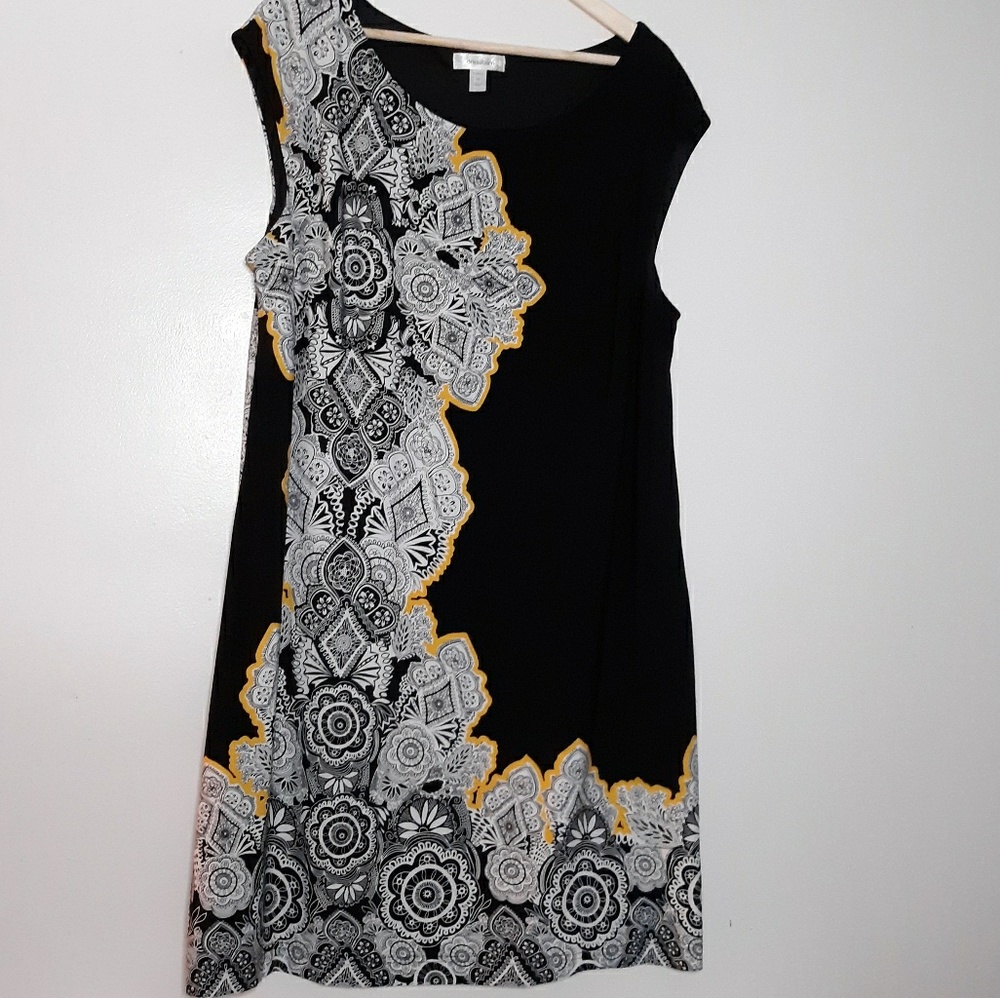 Dressbarn Floral Shift Dress- Size 16